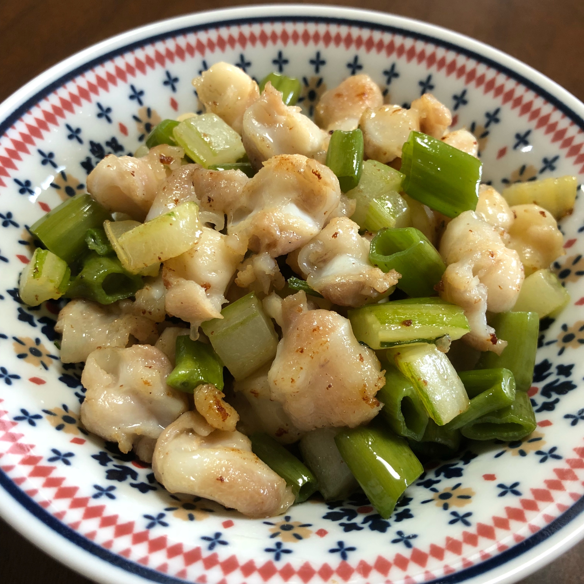 ひざ軟骨とセロリと空芯菜のおつまみ