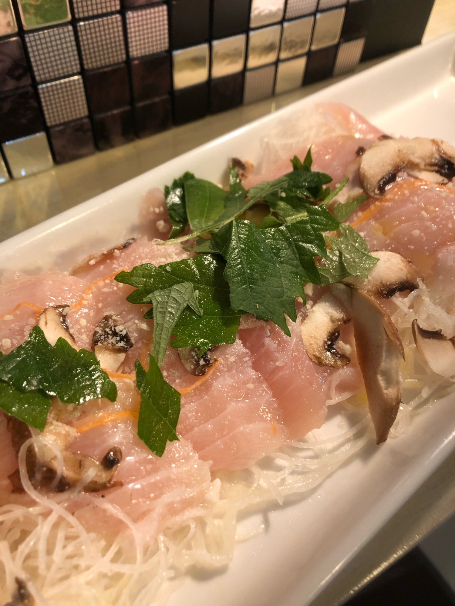 おしゃれ!びんちょうマグロのカルパッチョ