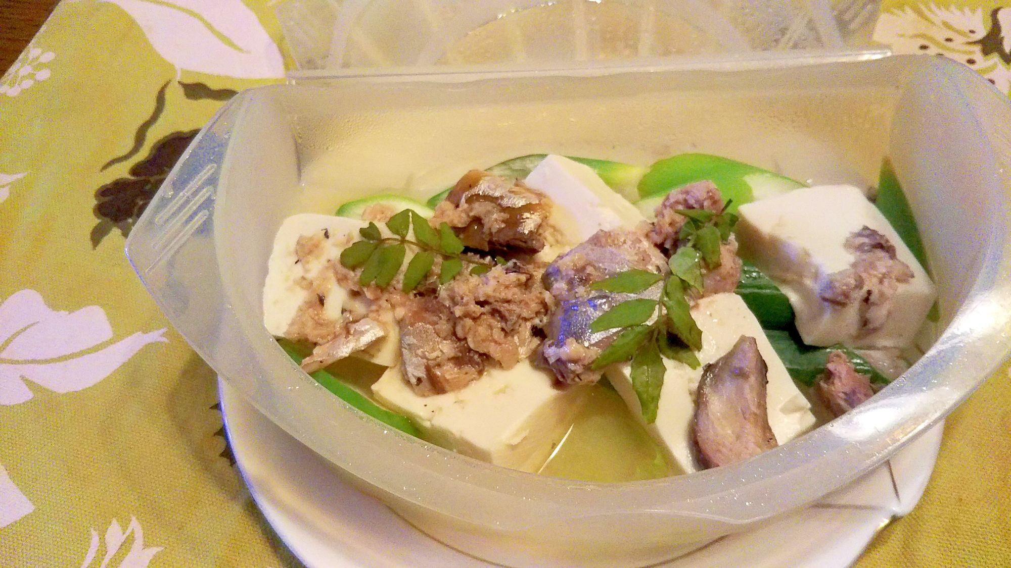 鯖の水煮缶と豆腐のﾚﾝｼﾞ蒸し、山椒風味