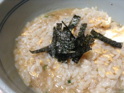 普段ラーメンはあんまり食べないんだけど、旦那が食べた残りを貰ったよwラジオのパーソナリティが開発した限定ラーメンらしくて予約して買ったんだって♪美味しかったよ〜