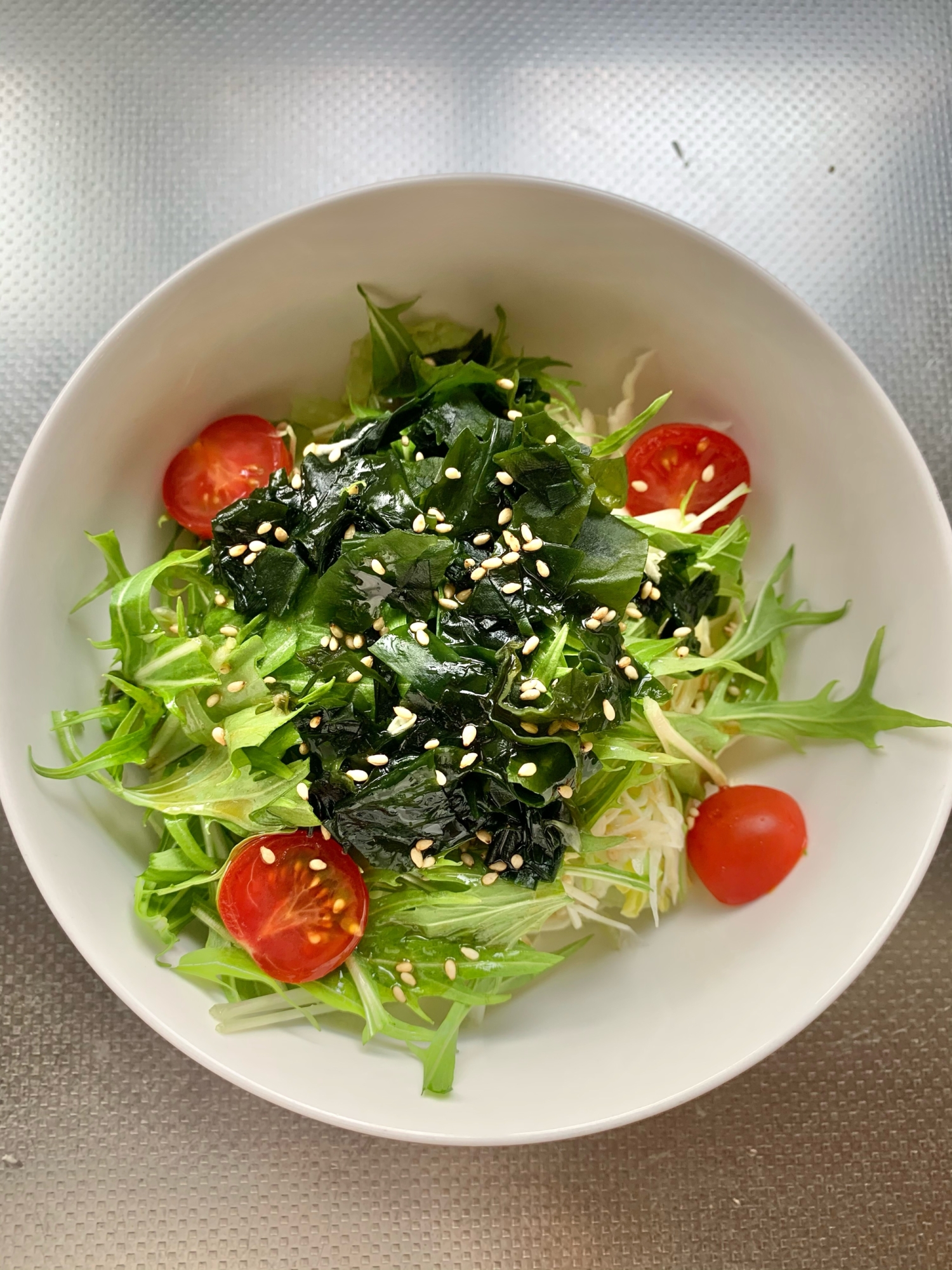 水菜とわかめのチョレギ風サラダ