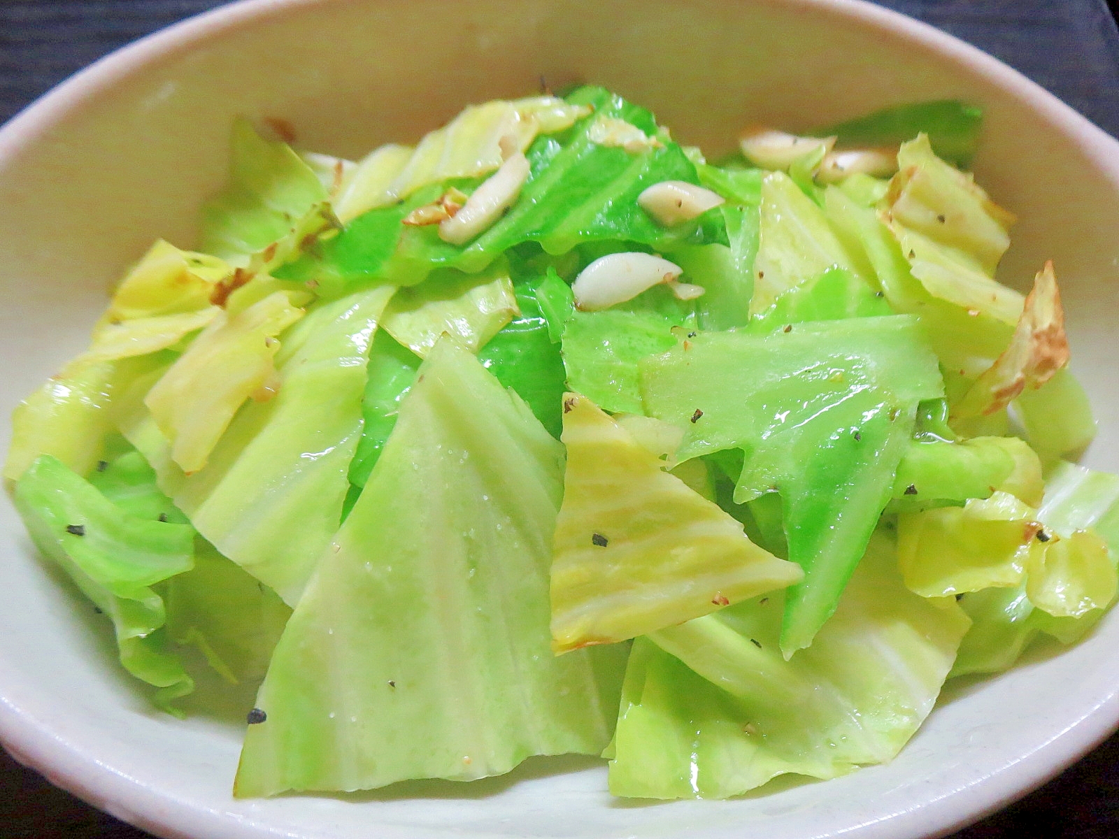 ざく切りキャベツのごま油炒め レシピ 作り方 By Libre 楽天レシピ