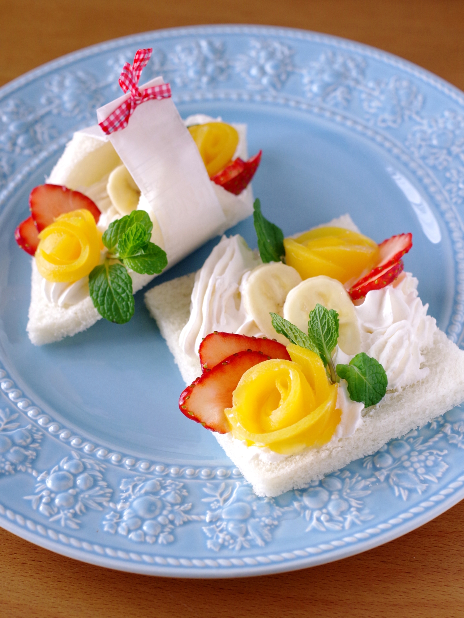 花束みたいなフルーツ デザート風 サンドシナイッチ レシピ 作り方 By めろんぱんママ めろんカフェ 楽天レシピ