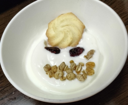 ドーナツcar☆ヨーグルト（あんこ、グラノーラ）