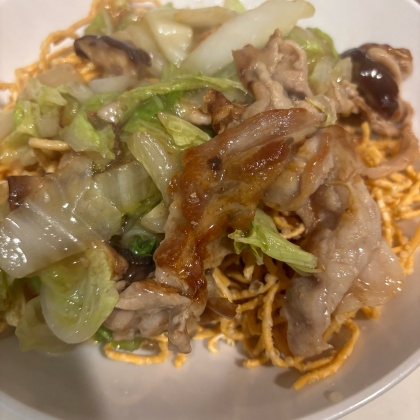 オイスター風味のあんdeパリパリかた焼きそば