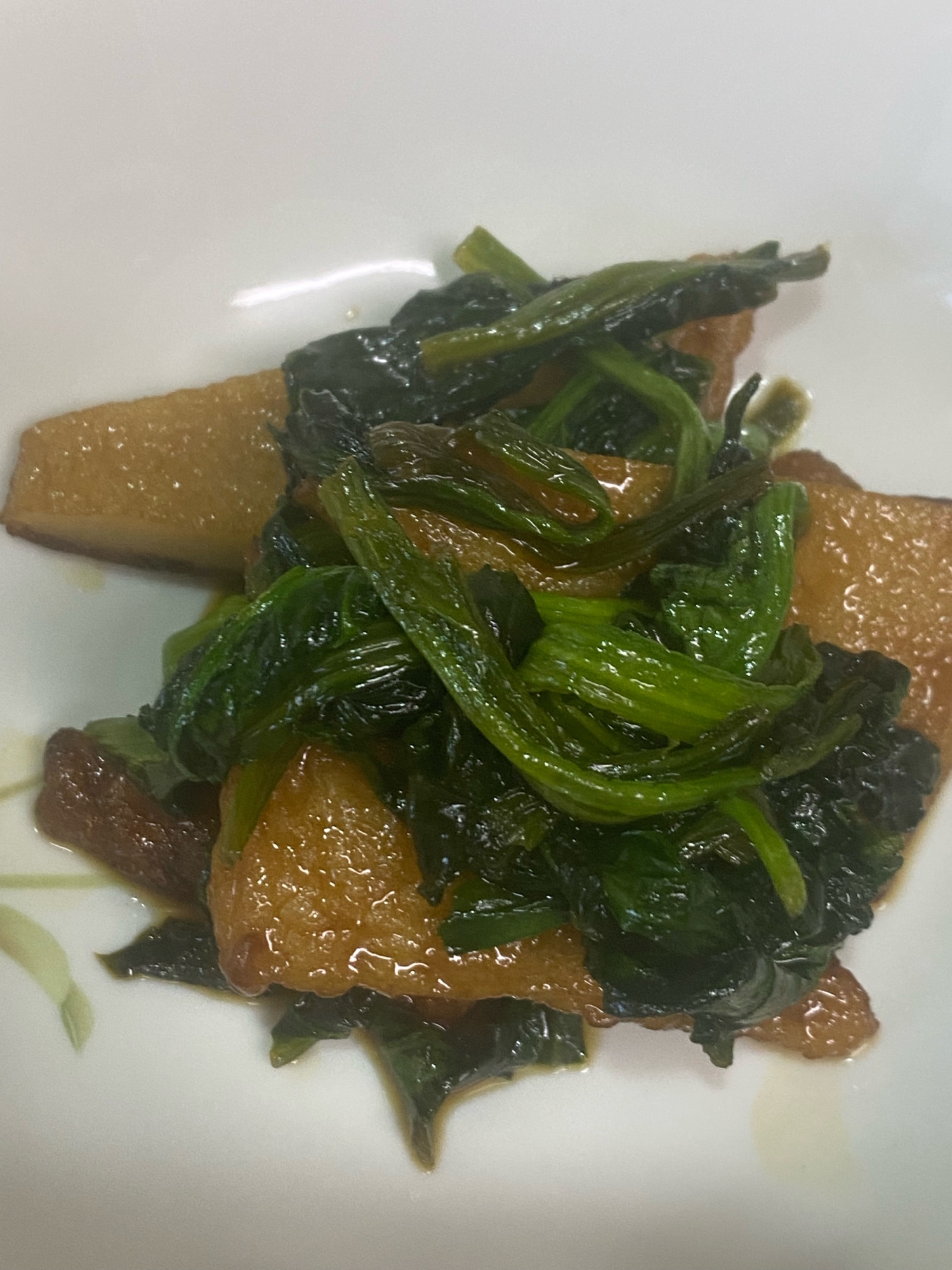 角天とほうれん草のニンニク炒め