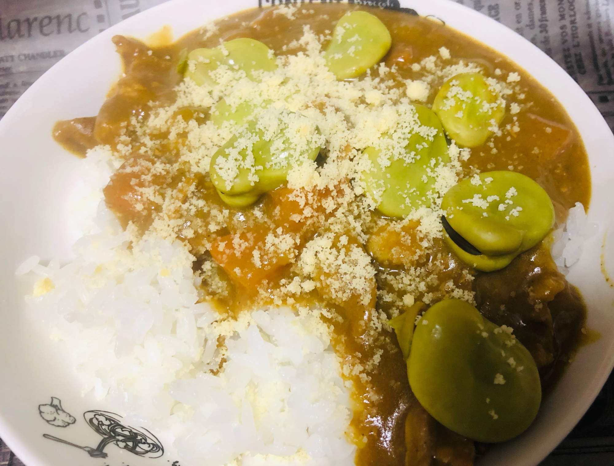 ほっくり♡焼きそら豆と粉チーズのカレー