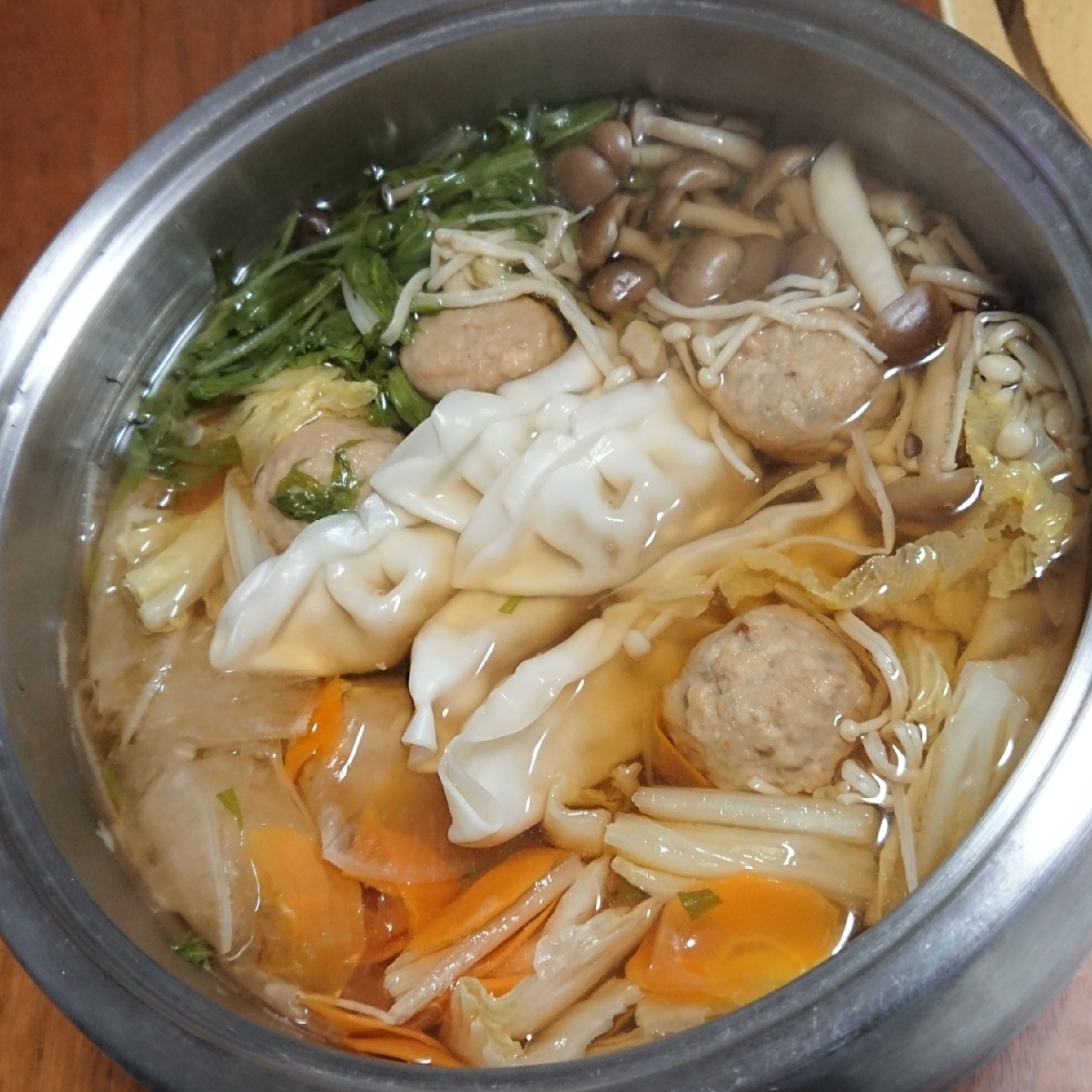 家にあるもので!水餃子鍋