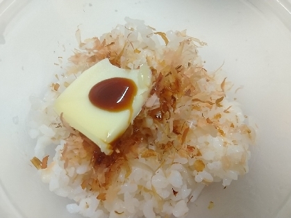 おかかバターご飯
