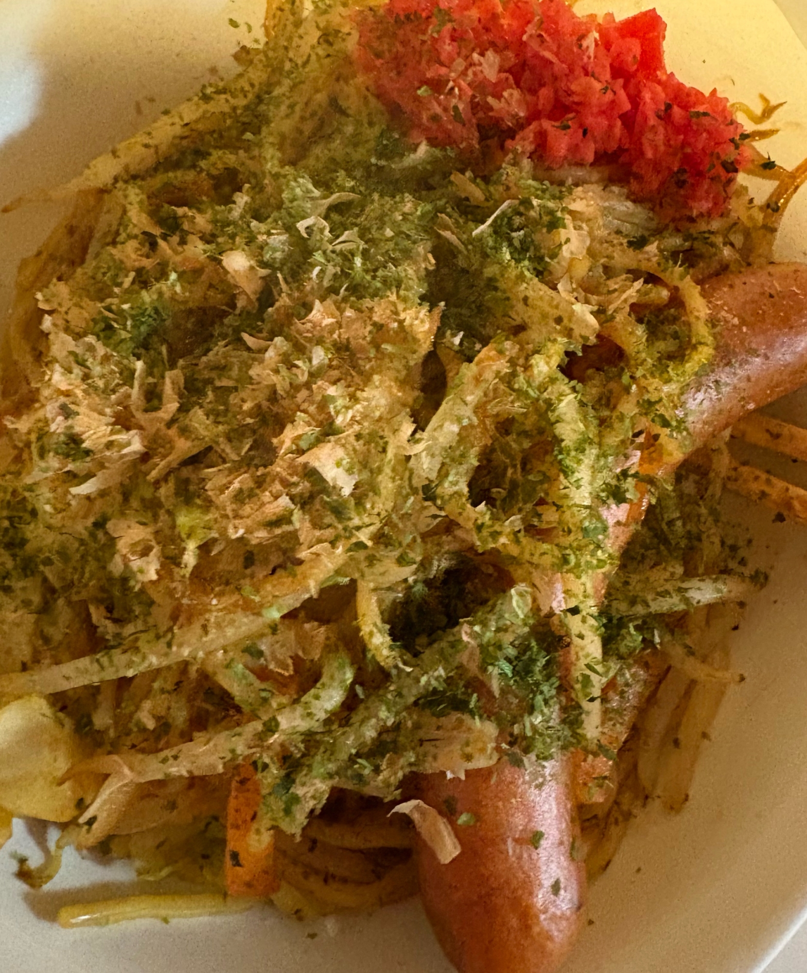 ソーセージ一本を使った焼きそば