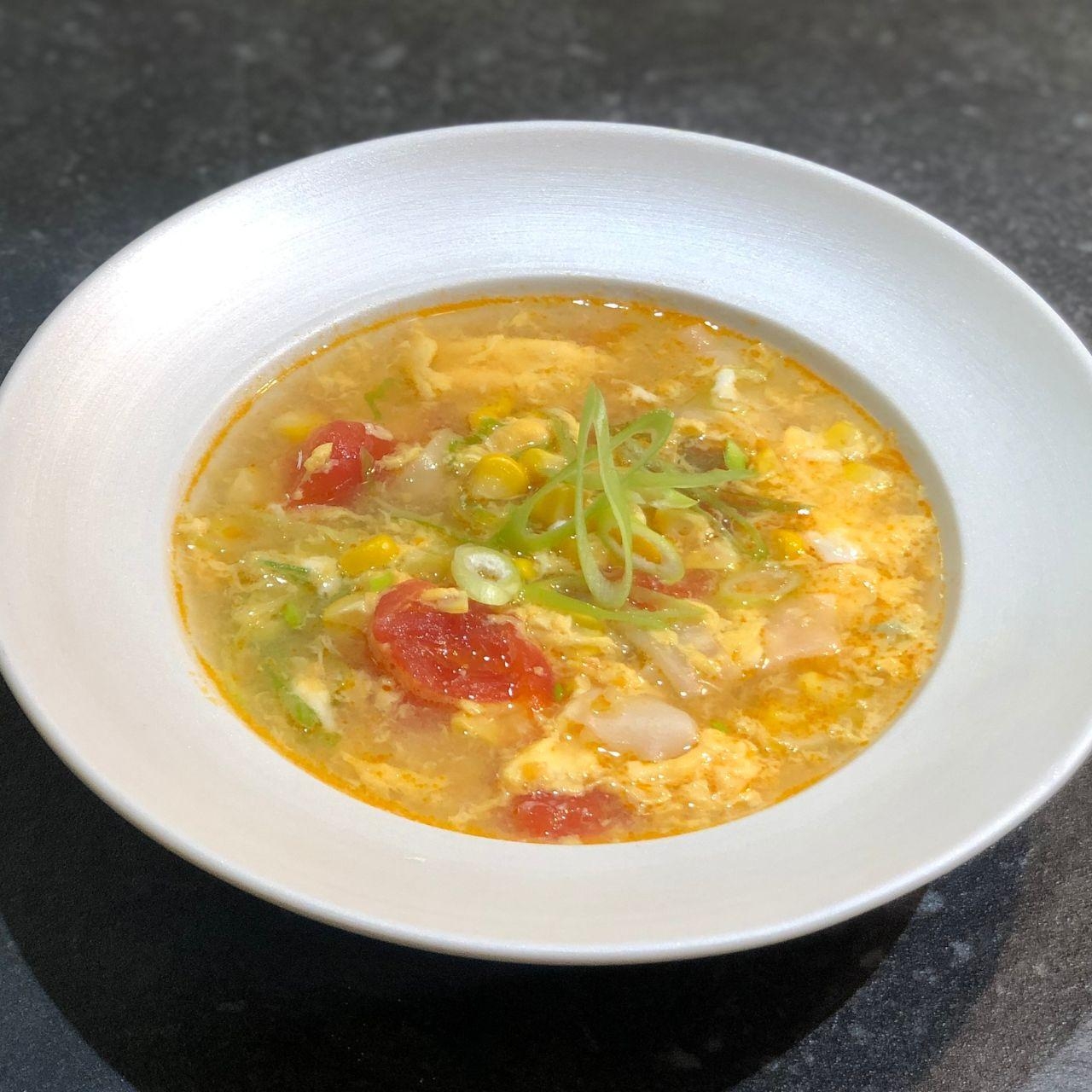 【家常酸辣湯】トウモロコシ入りのトマト卵スープ