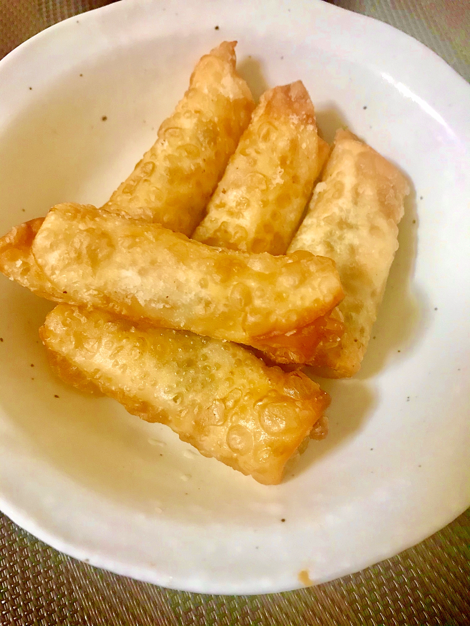 餃子の皮で巻く梅しそサラダチキン