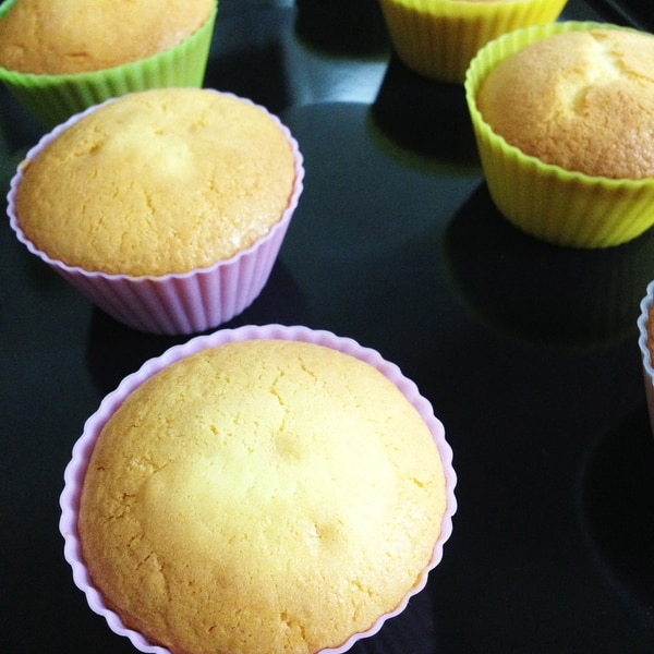 材料4つ シンプルカップケーキ レシピ 作り方 By Colokitchen 楽天レシピ 材料4つ シンプルカップケーキ レシピ 作り方 By Colokitchen 楽天レシピ