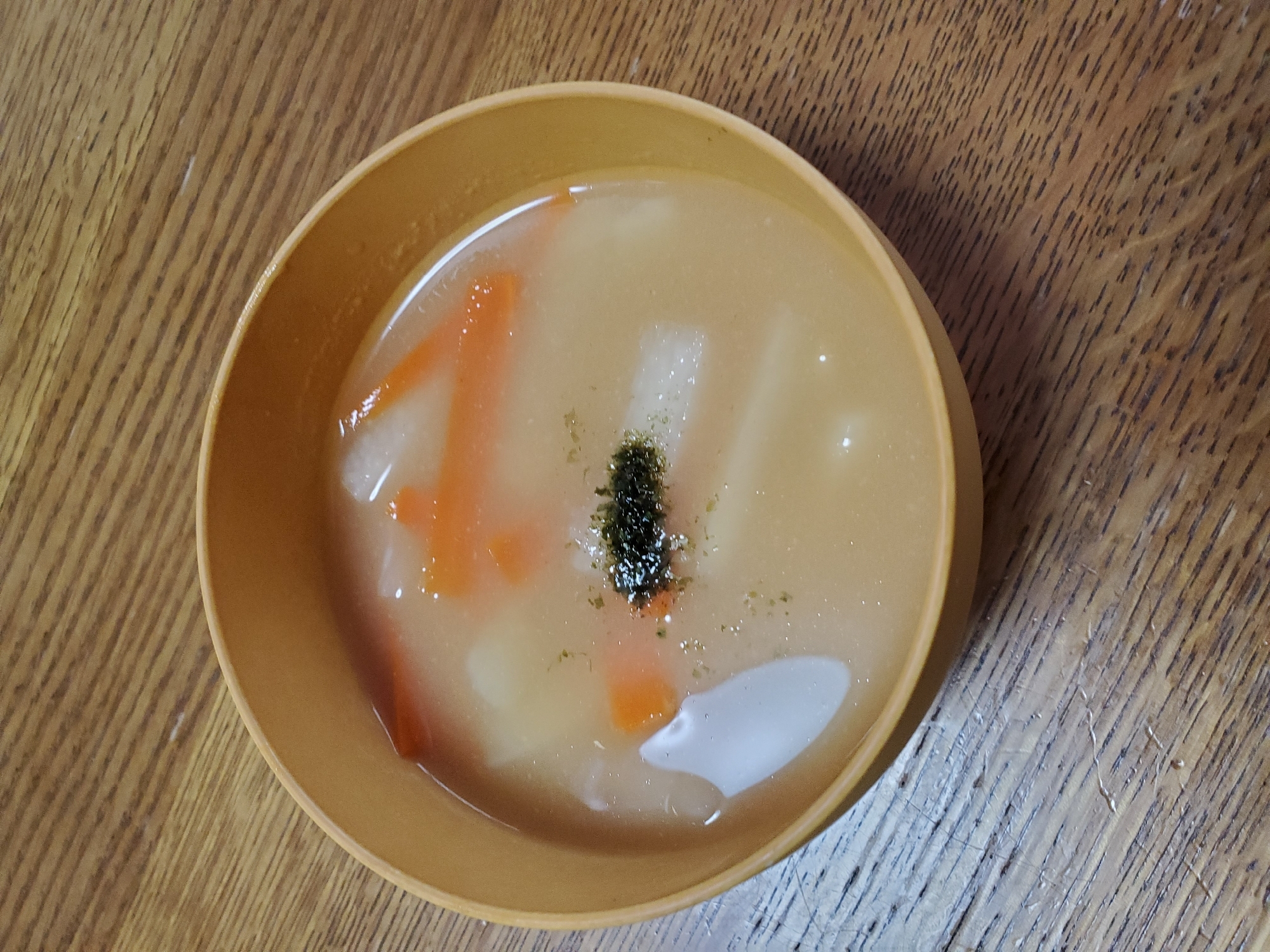 ニンジンと長芋のお味噌汁