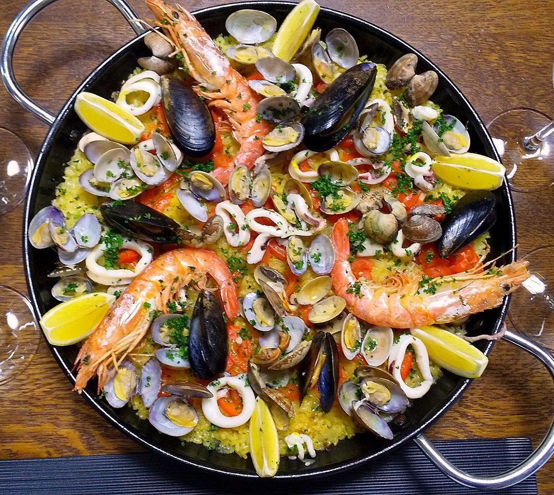 見た目も綺麗 絶品パエリア レシピ 作り方 By マイケルの料理 楽天レシピ 見た目も綺麗 絶品パエリア レシピ 作り方 By マイケルの料理 楽天レシピ