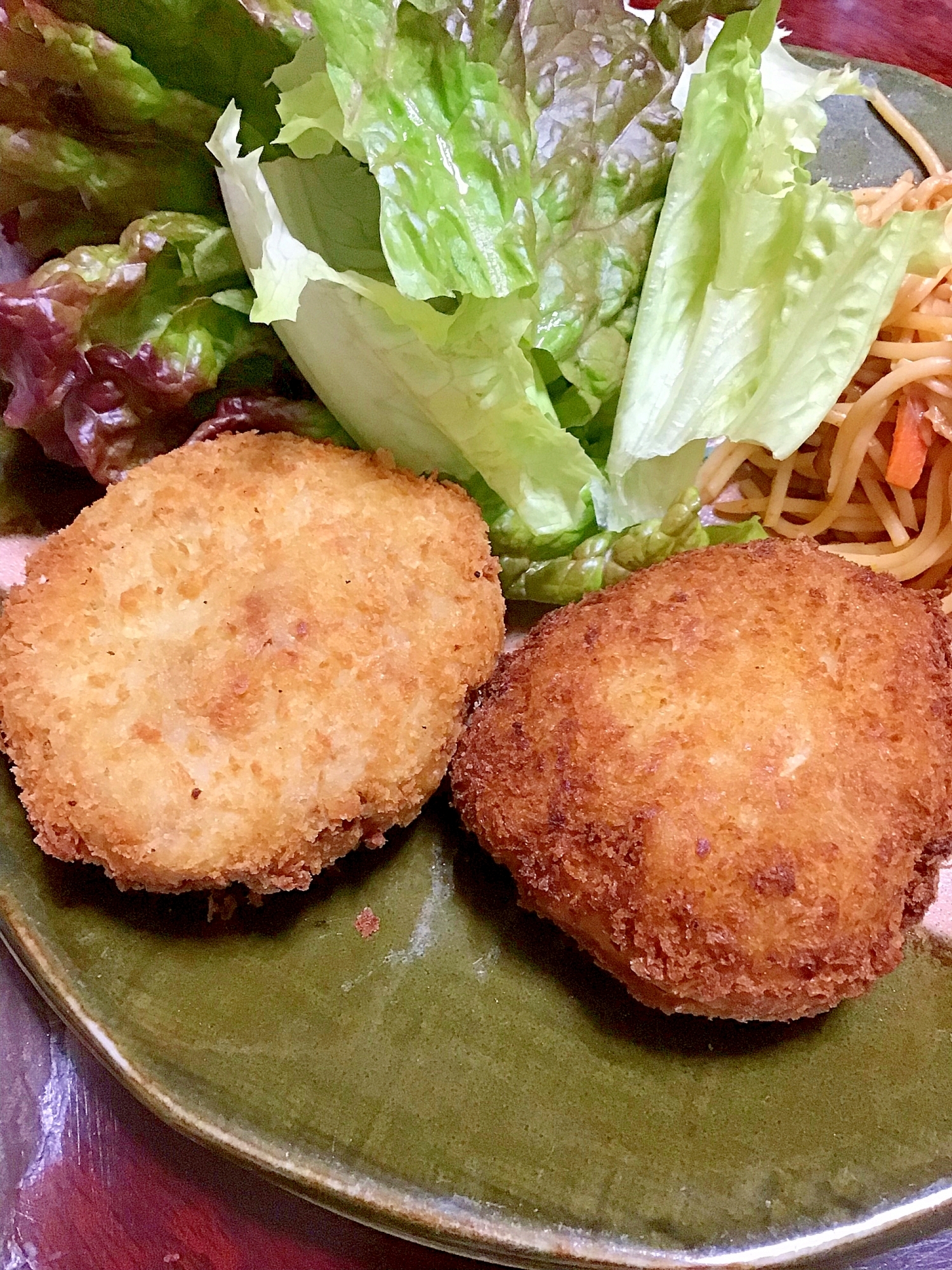 むかご入りポテトコロッケ。