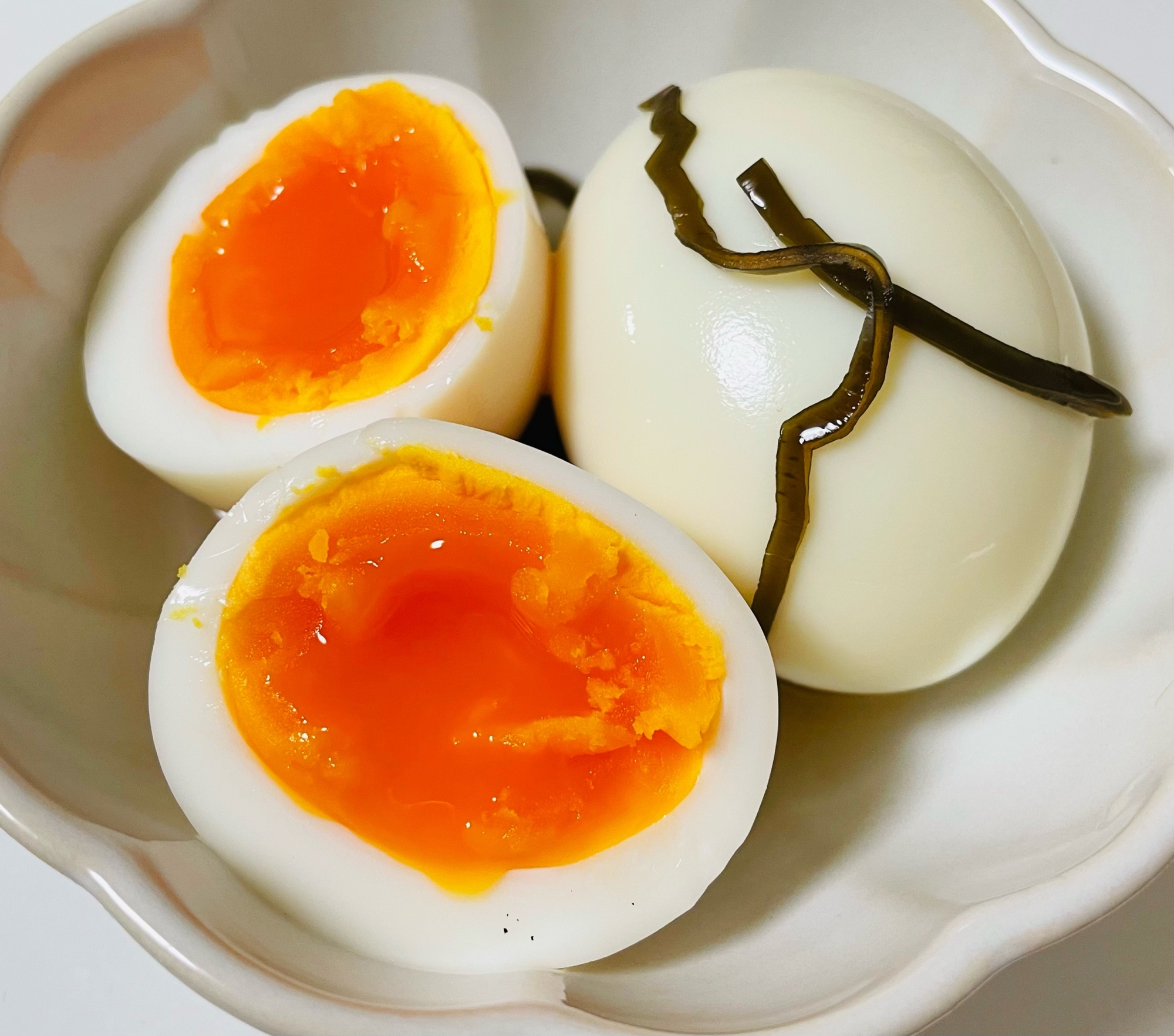 白だしと塩昆布で漬ける味付け卵 レシピ 作り方 By Nekomimi 楽天レシピ 白だしと塩昆布で漬ける味付け卵 レシピ 作り方 By Nekomimi 楽天レシピ