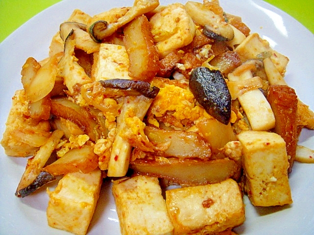 豆腐とエリンギさつま揚げのキムチチャンプルー
