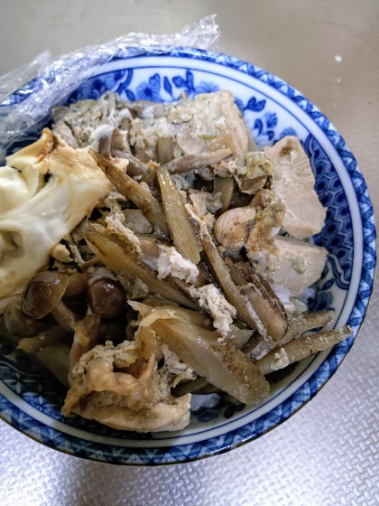 ごぼうがおいしい！柳川風親子丼