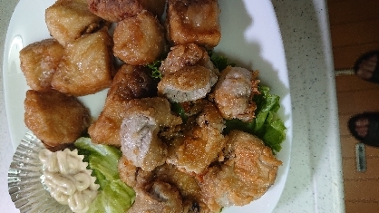白子と毛鹿鮫を一緒に竜田揚げにしました。
美味しかったです。