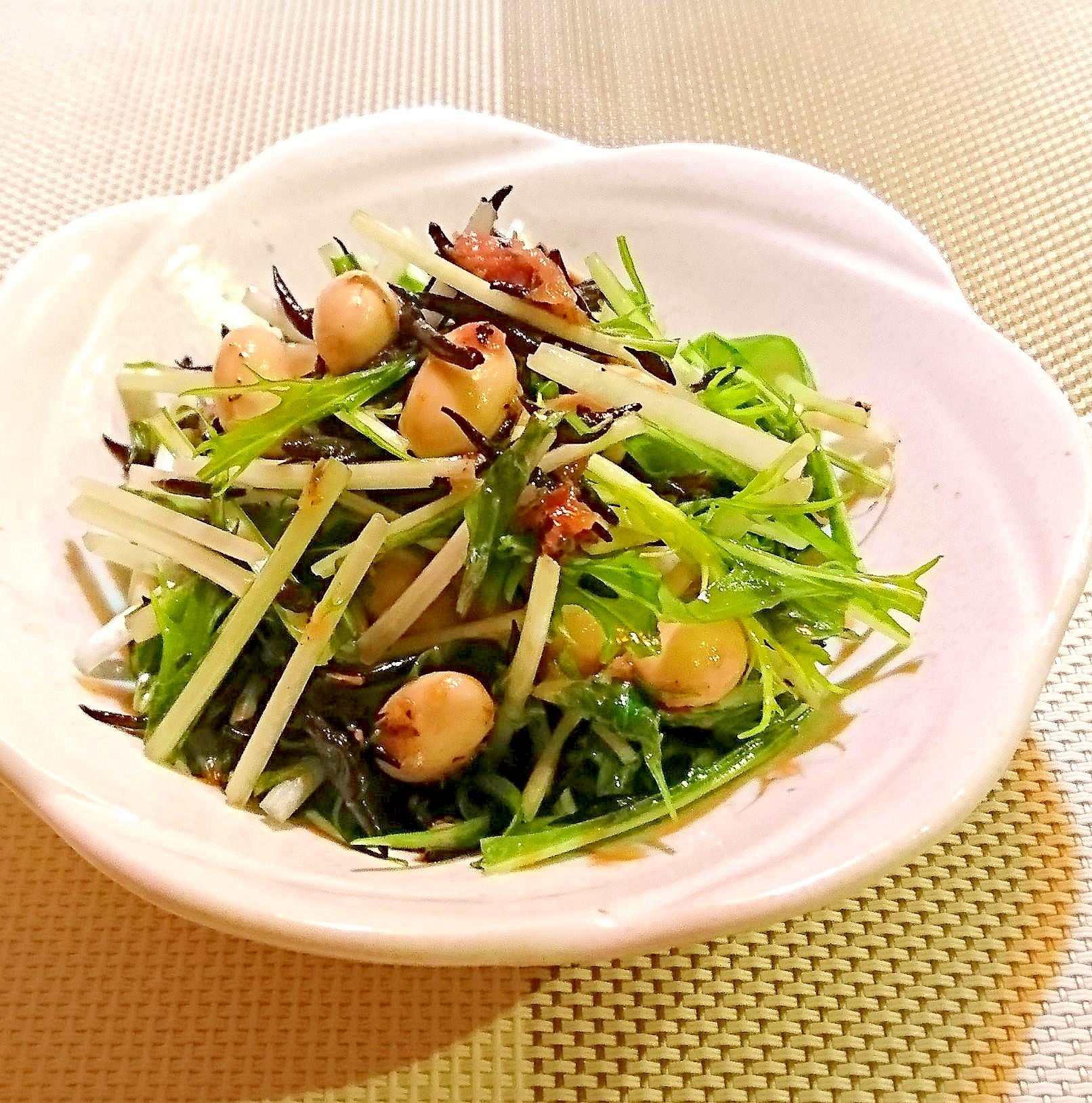 大豆とひじきと水菜の梅サラダ