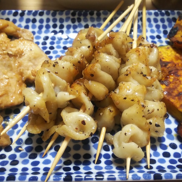 フライパンで簡単 鶏皮の焼き鳥 レシピ 作り方 By りんごの台所 楽天レシピ フライパンで簡単 鶏皮の焼き鳥 レシピ 作り方 By りんごの台所 楽天レシピ