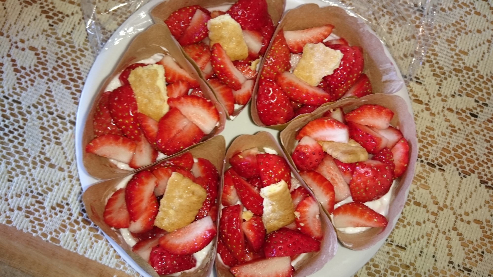 いちごの簡単カップケーキ ヘルシー レシピ 作り方 By いずみんit 楽天レシピ