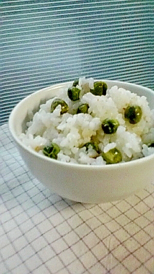 お豆ごろごろ♪塩麹豆ごはん