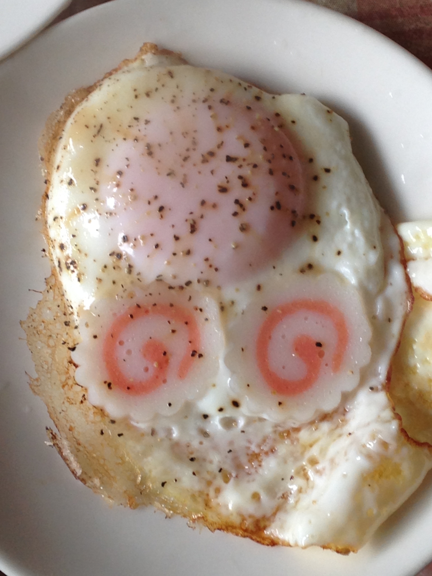 なるとの目玉焼き