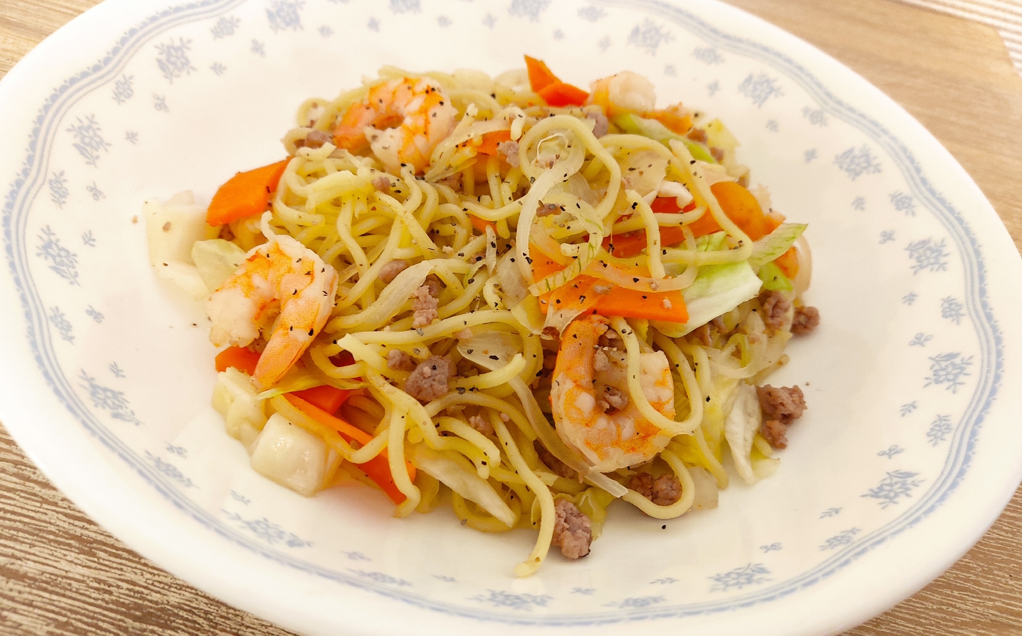 アレンジ☆海老とひき肉の塩焼きそば