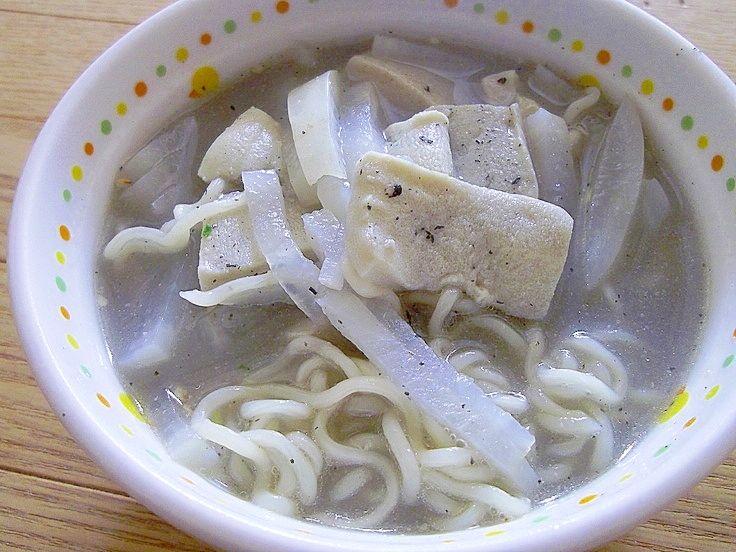 子供とのお昼に♪栄養満点♪黒とんこつラーメン