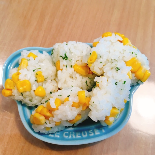 幼児食 青のりコーンおにぎり レシピ 作り方 By Uucha 楽天レシピ 幼児食 青のりコーンおにぎり レシピ 作り方 By Uucha 楽天レシピ