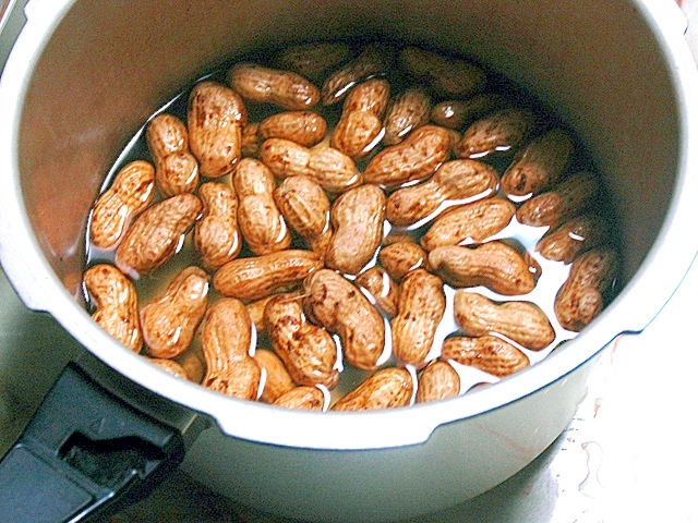 圧力鍋で時短 生落花生の塩ゆで レシピ 作り方 By Torezu 楽天レシピ