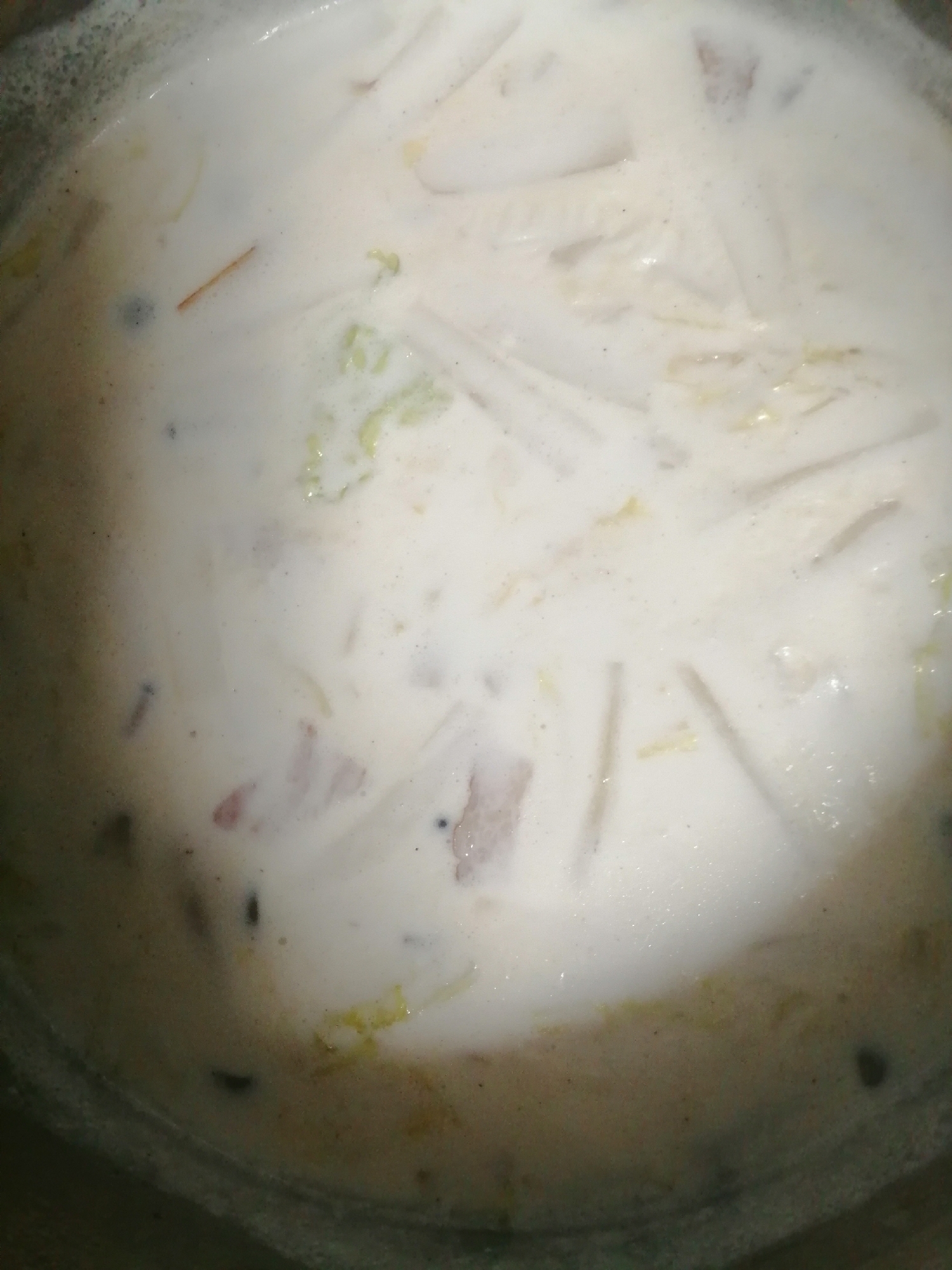 白菜とベーコンと中華あじの牛乳スープ