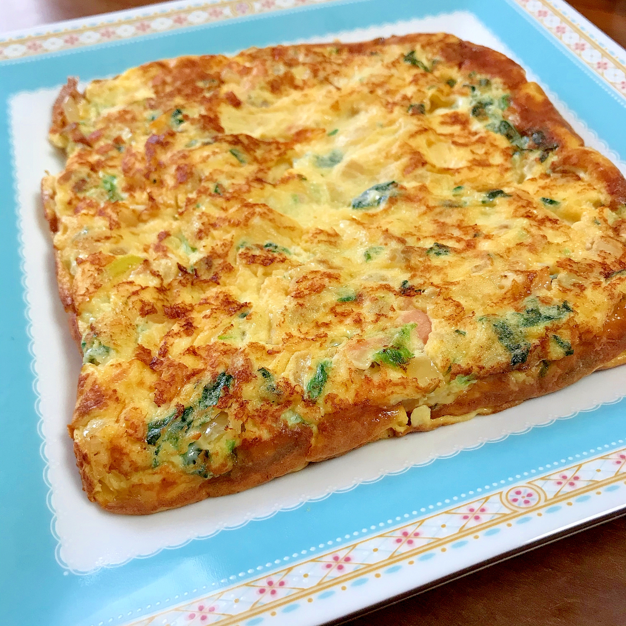 鮭とほうれん草と玉ねぎのスパニッシュオムレツ