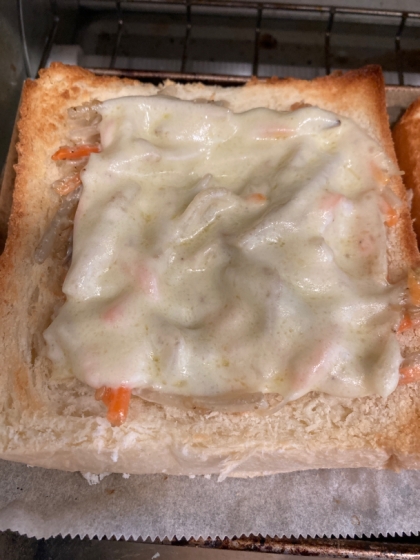 前日のごぼうサラダが少し余ってたのでレシピ参考に作りました(o^^o)トーストにしても美味しいですね(^^)ごちそうさまでした✨