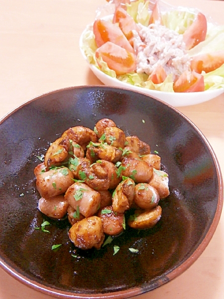 マッシュルームとウインナーのマヨ炒め(カレー風味)