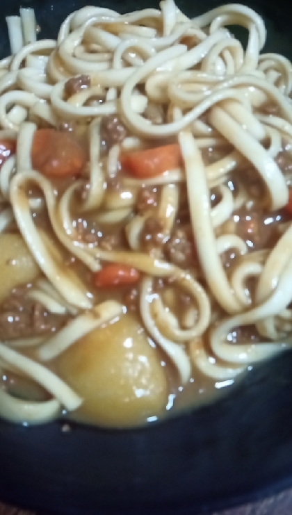 簡単カレーうどん☆残りのカレーとめんつゆで！