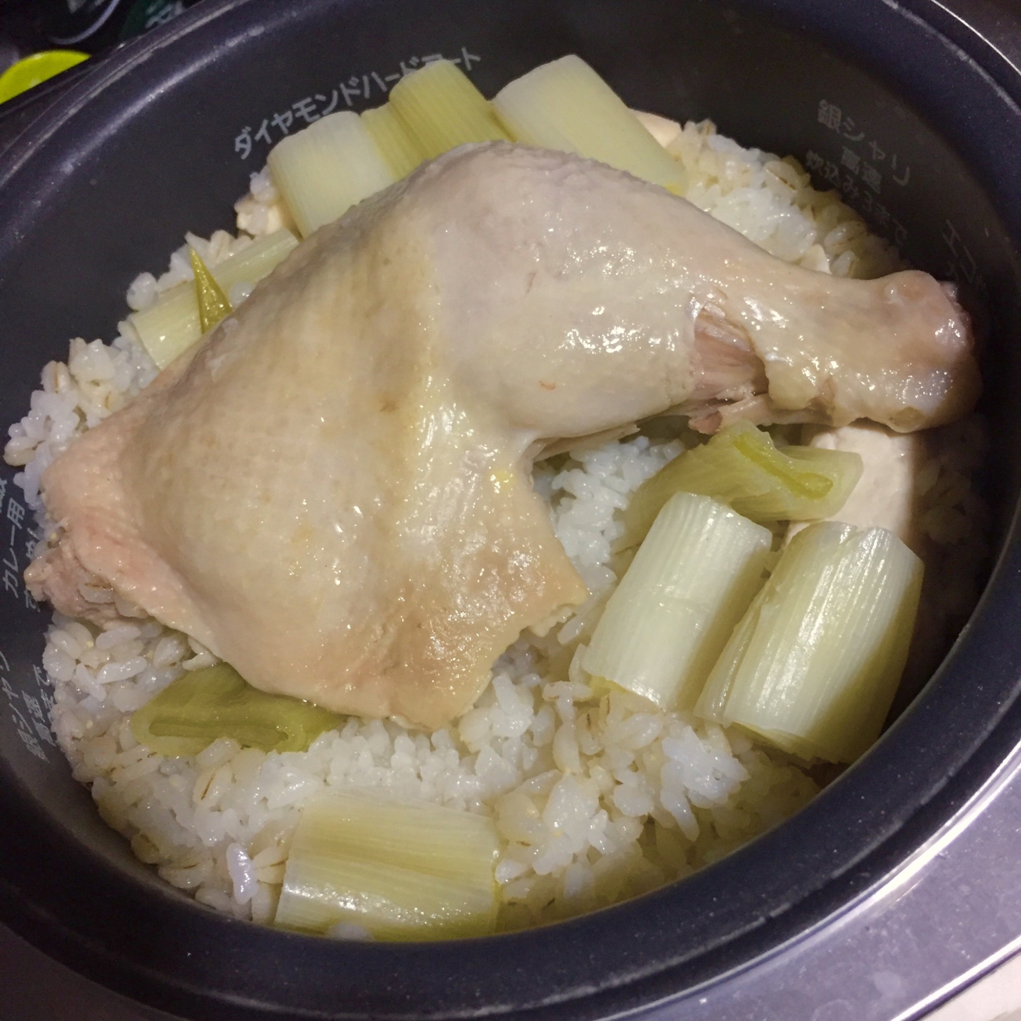お米ツヤツヤ♪炊飯器でカオマンガイ風鶏飯