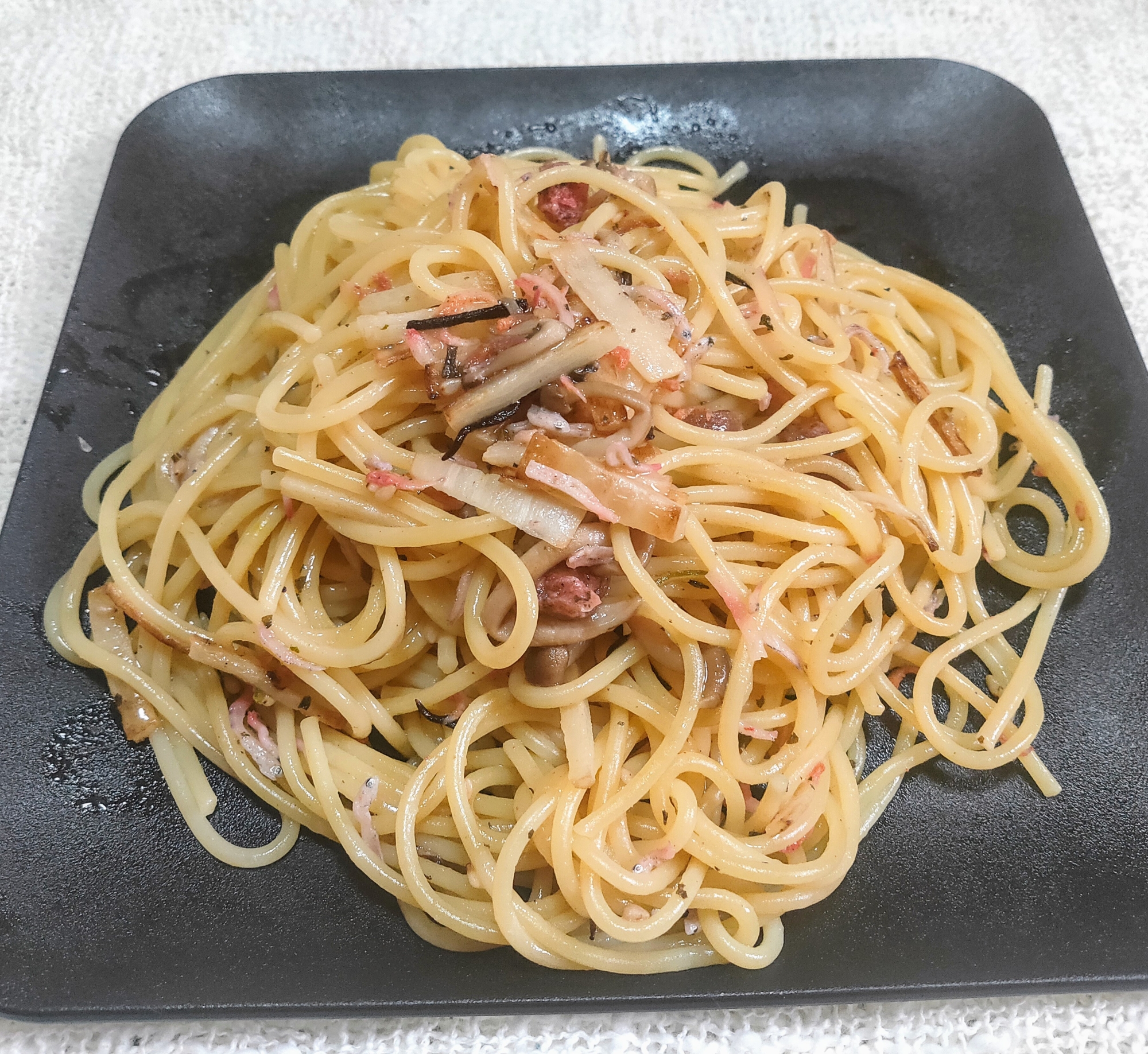 もったいない♡シャキット梅ちりめんで大根の皮パスタ