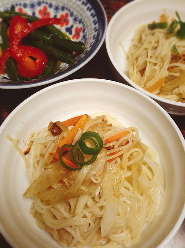 余った素麺で ツナの素麺チャンプルー