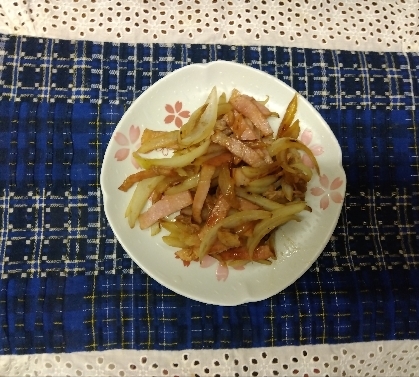 玉ねぎのコンビーフ炒め