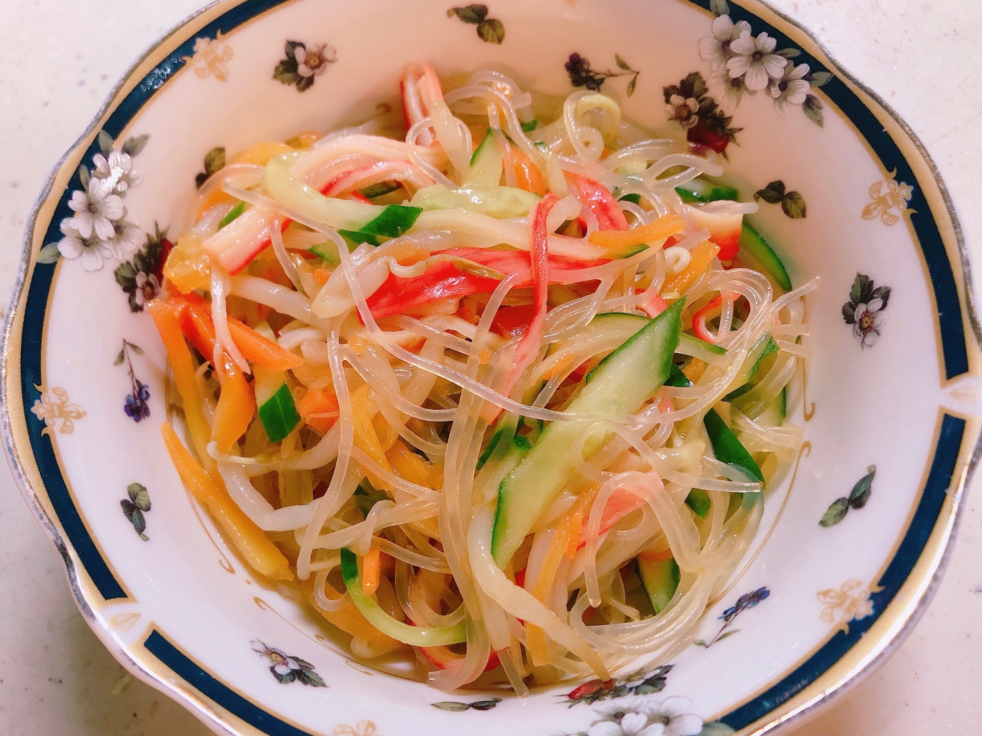 春雨と千切り野菜のサラダ