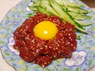 焼き肉屋さんのユッケがあんまり食べれなくなったから
コレ！！嬉しい～（*^▽^*）美味しかったです♪ご馳走様でした。