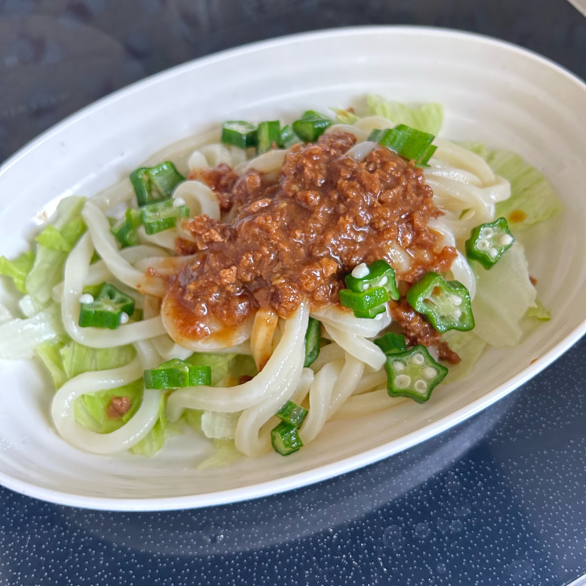 オクラのサラダうどん