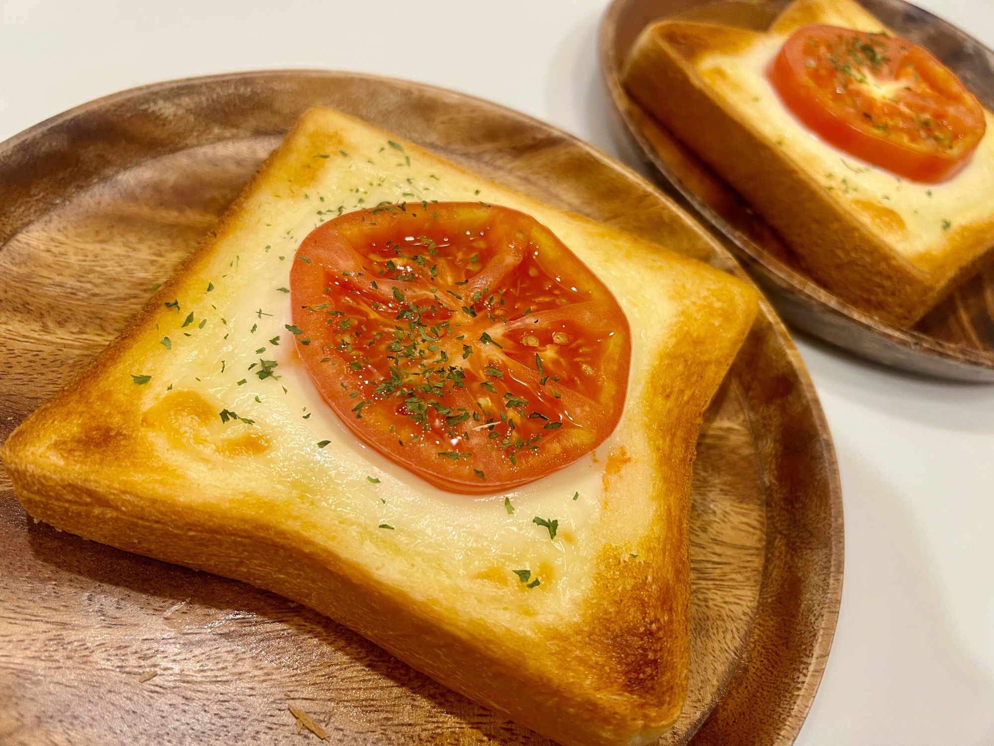 【簡単トースト】トマトとチーズのトースト