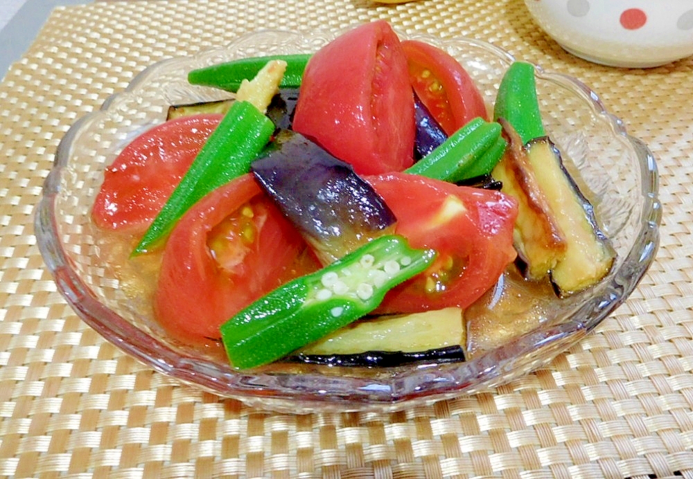 トマト茄子オクラ（夏野菜）のめんつゆびたし