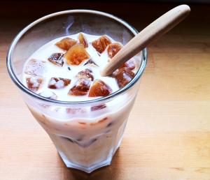 氷コーヒーでカフェ風アイスオレ(。・ω・)_旦~