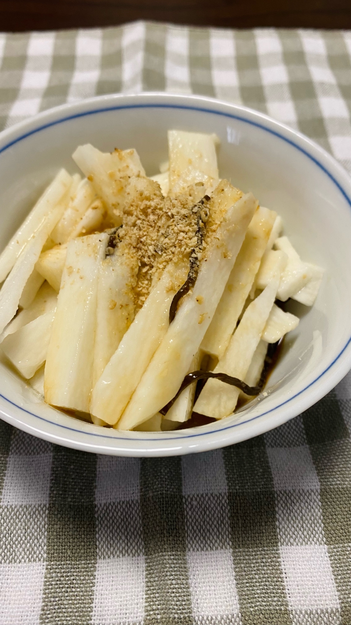 簡単なのに本格的な味！長芋の塩昆布和え