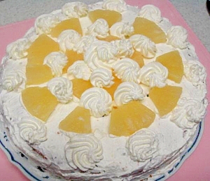 パイナップルのデコケーキ